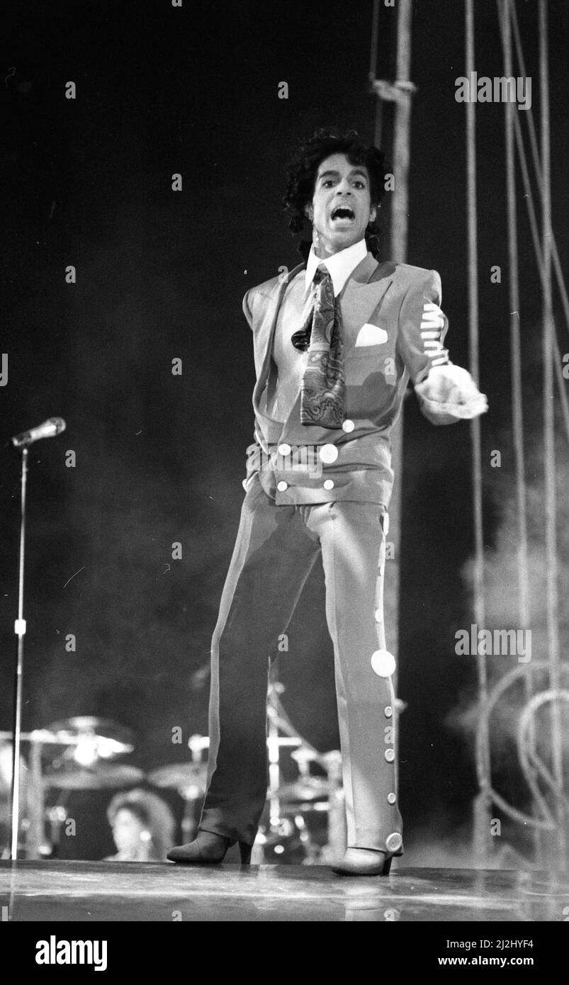 prince-lovey-tour-black-and-white-stock-photos-images-alamy