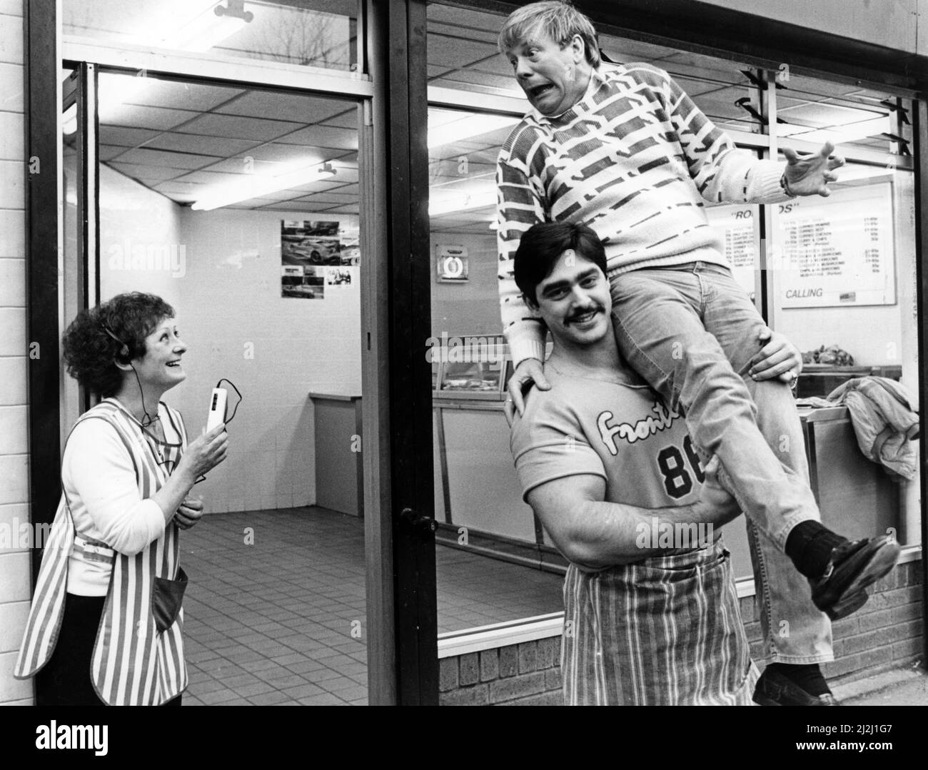 Billy Butler meets his match at the Whitechapel chippie. 9th January 1987. Stock Photo