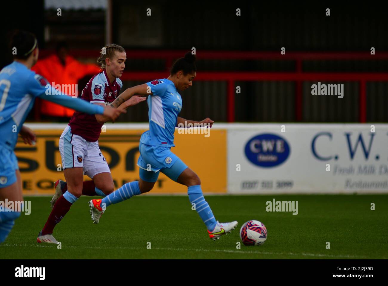 London, UK. 02nd Apr, 2022. Demi Stokes (3 Manchester City) brings the ...