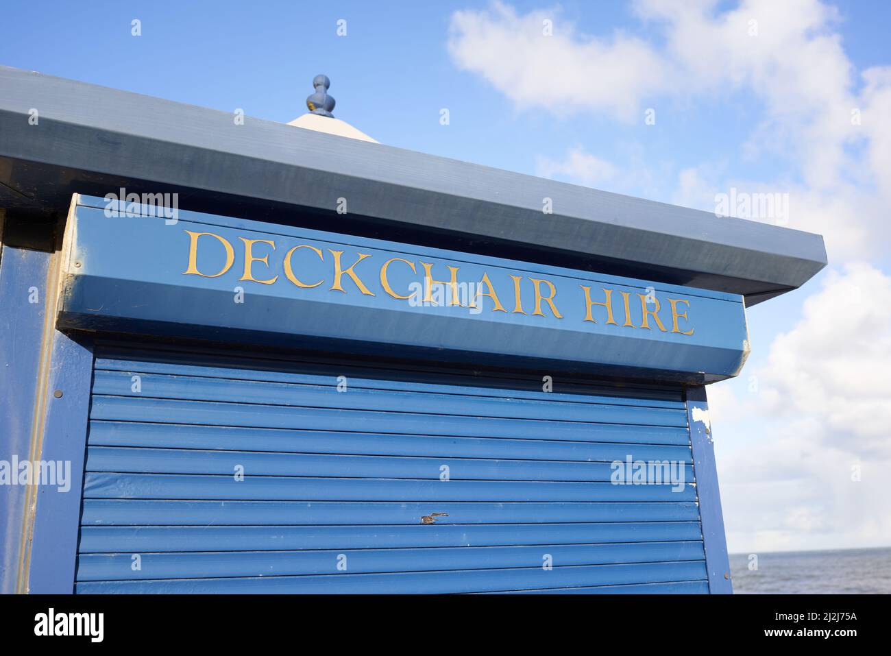 Seaside deck chair hire kiosk Stock Photo Alamy