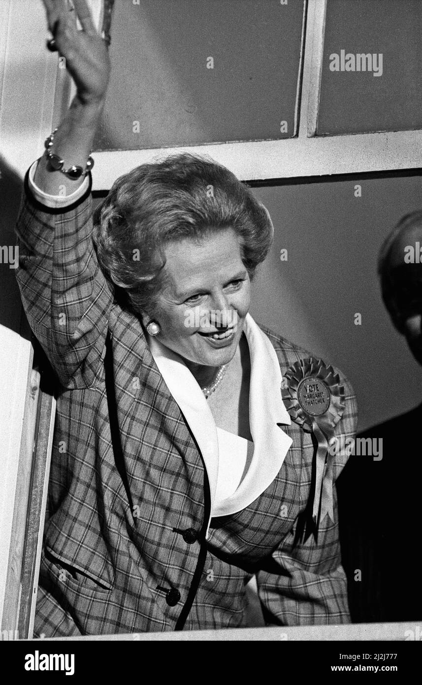 Prime Minister Margaret Thatcher, celebrate winning a third term in government for the Conservative Party at Conservative Central Office in Smith Square, Westminster. 12 June 1987. Stock Photo