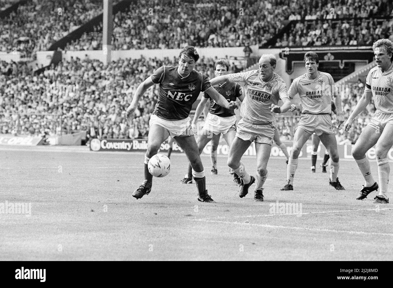Everton 10 Coventry, Charity Shield football match at Wembley Stadium