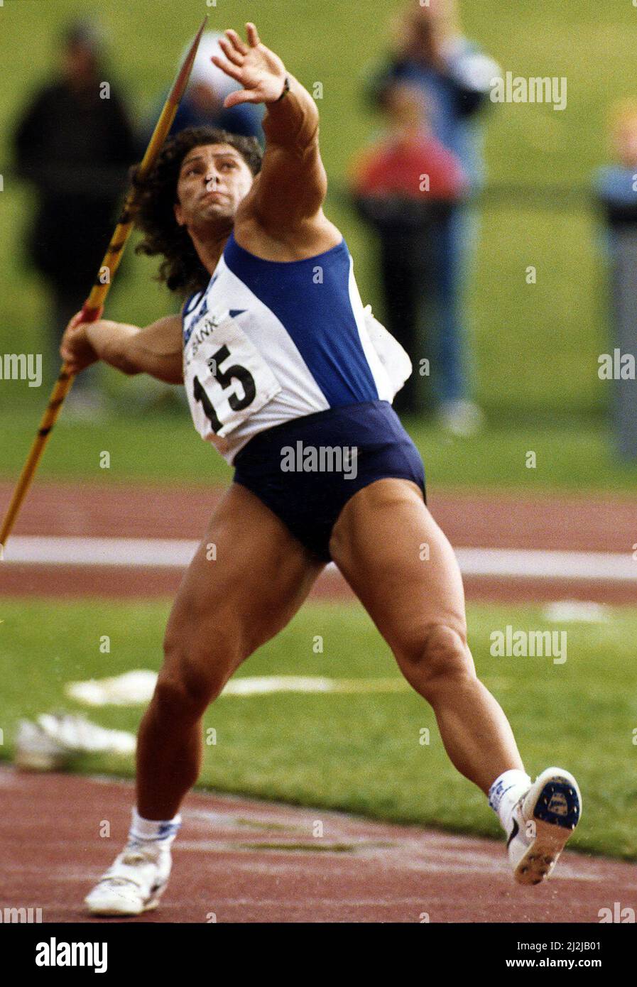 Fatima whitbread throwing javelin hires stock photography and images