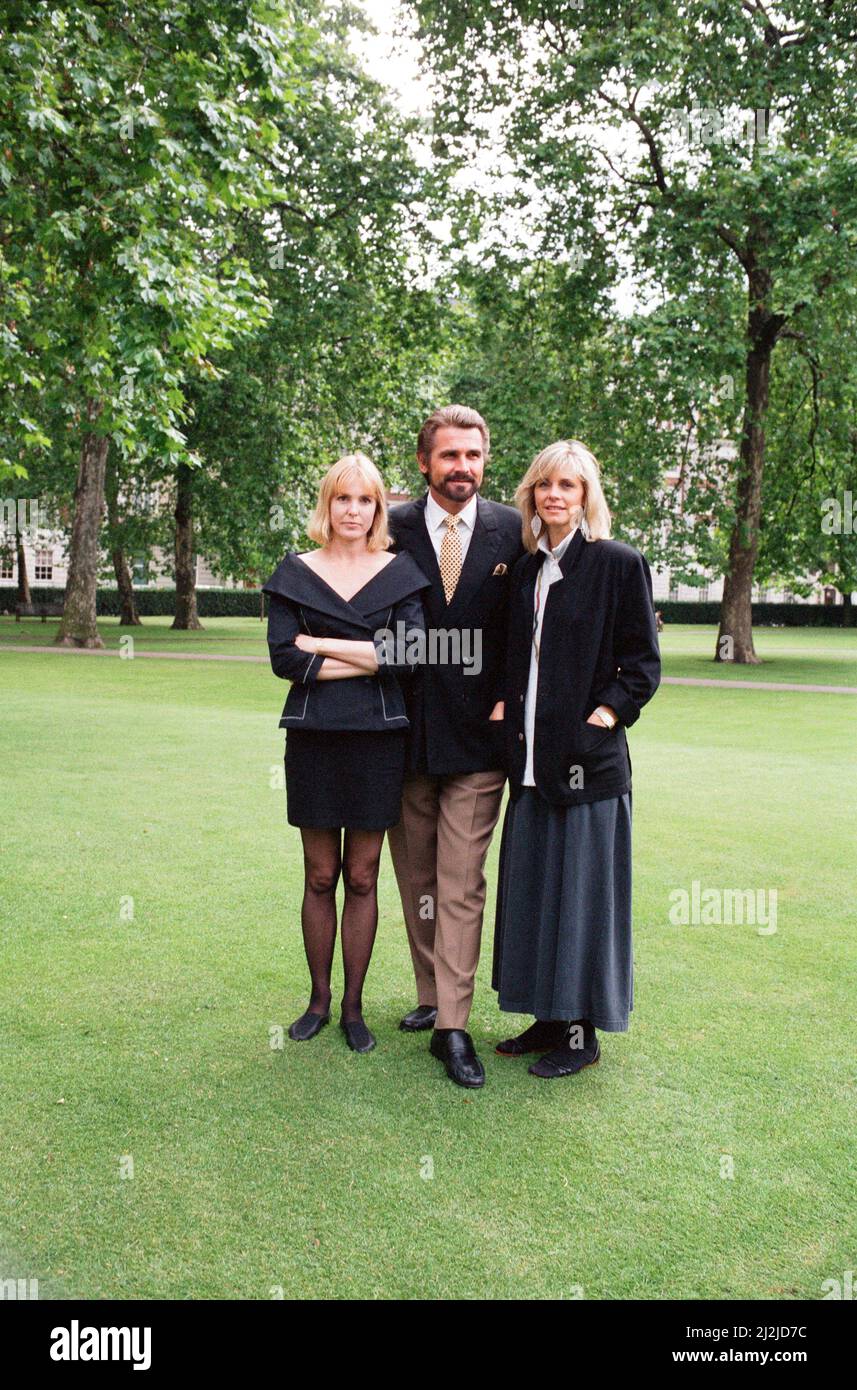 The stars of 'Voice from the Heart' in London. Victoria Tennant, James Brolin and Lindsay Wagner. 12th July 1988. Stock Photo