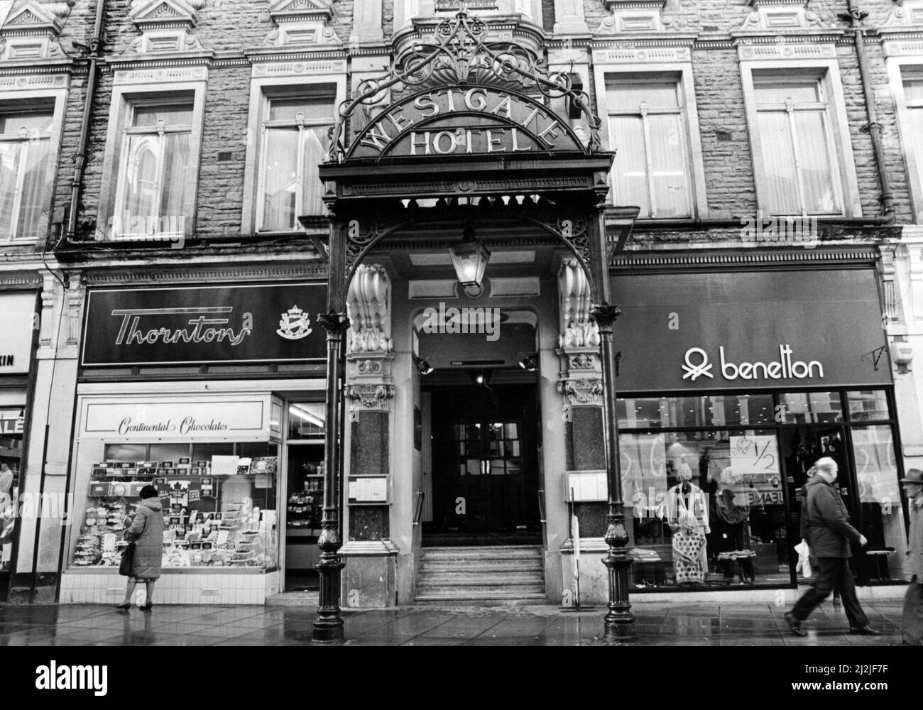 The entrance of Westgate Hotel, one of Newport's most famous buildings. 26th January 1988. Stock Photo