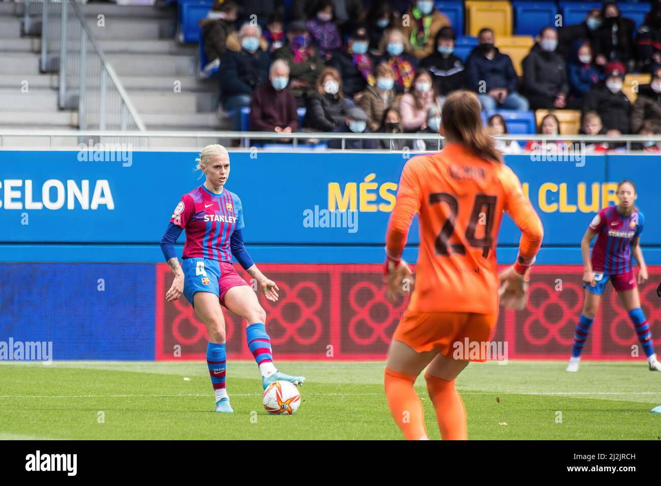 Barcelona, Spain. 02nd Apr, 2022. Maria Leon (L) and Gemma Font (R) of FC Barcelona seen in action during the Primera Iberdrola match between FC Barcelona Femeni and Villarreal CF Femenino at Johan Cruyff Stadium. Final score; FC Barcelona Femeni 6:1 Villarreal CF Femenino. Credit: SOPA Images Limited/Alamy Live News Stock Photo