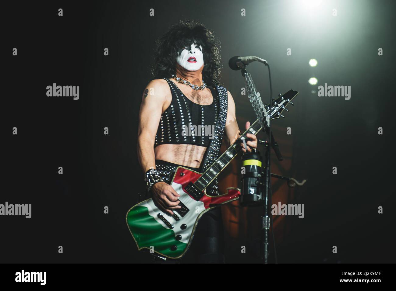 Paul+stanley hi-res stock photography and images - Page 4 - Alamy