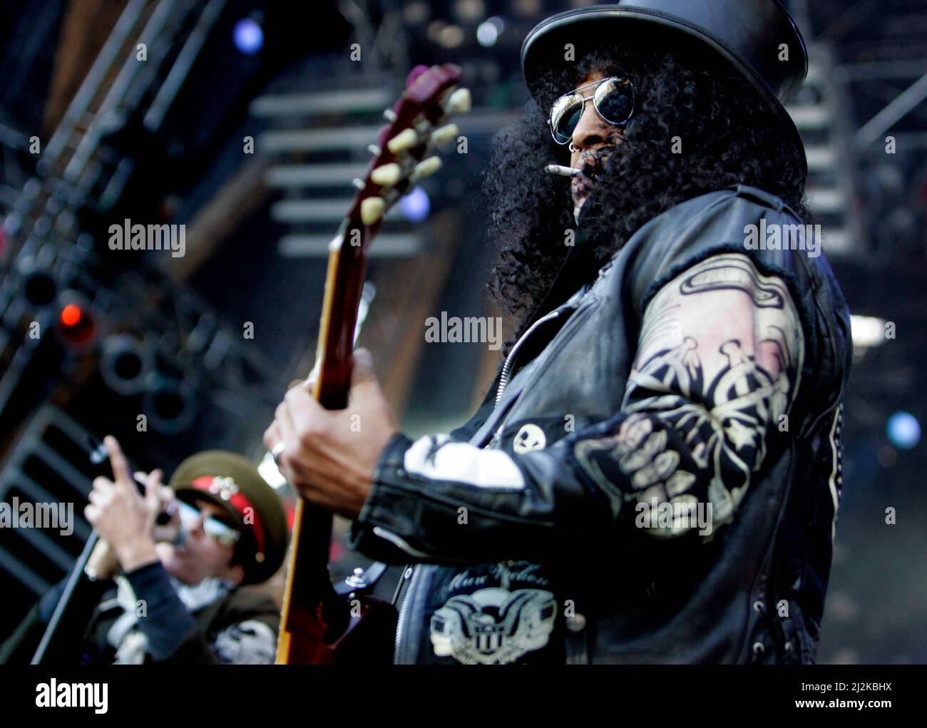 GRAMMY Award Winning Rockstar, SLASH, Signs Guitar At Hard Rock