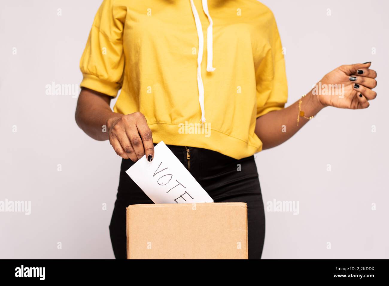 American female voting hi-res stock photography and images - Alamy