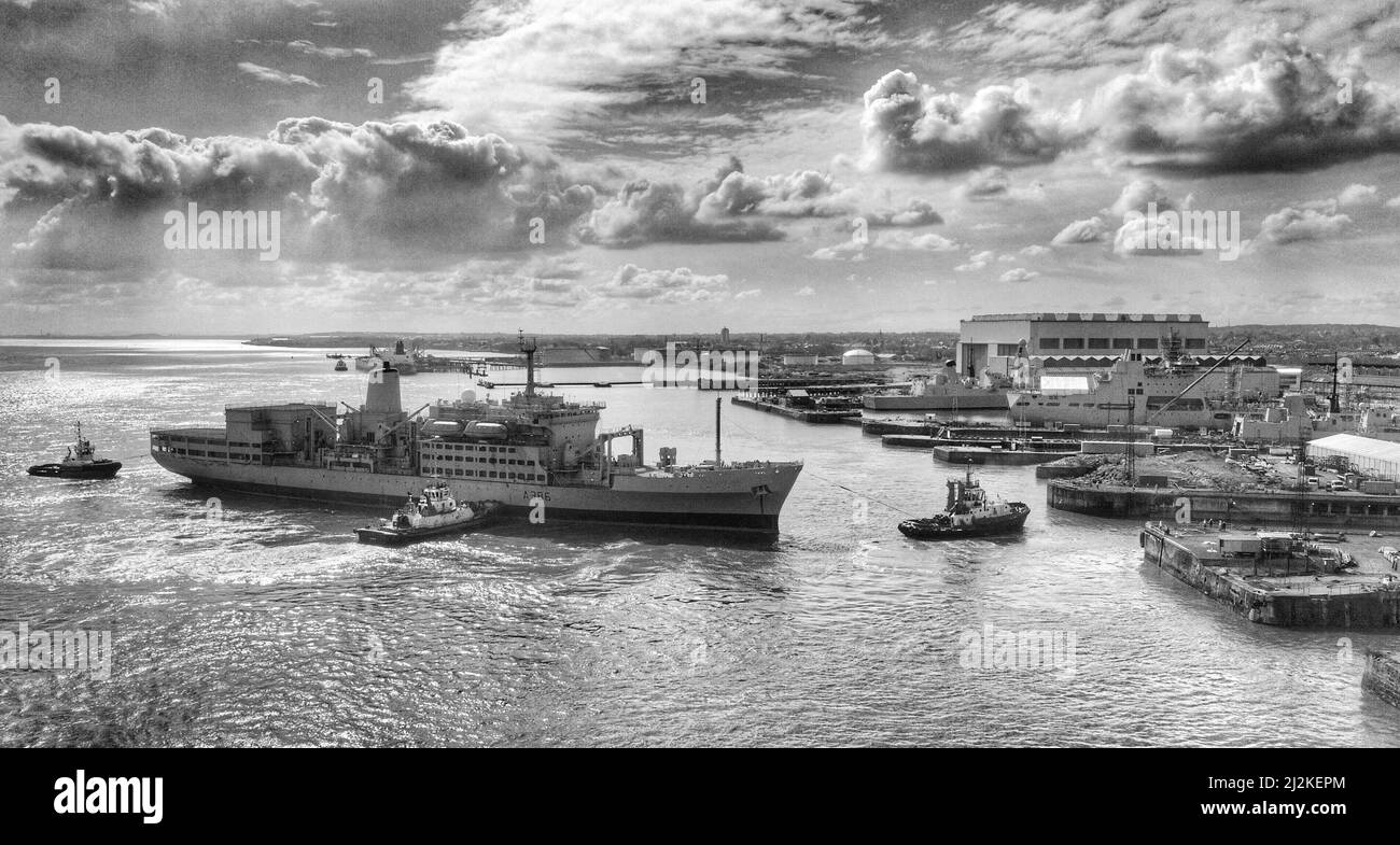 Ex RFA Fort Austin leaving Birkenhead docks onto Cammel lairds Stock Photo