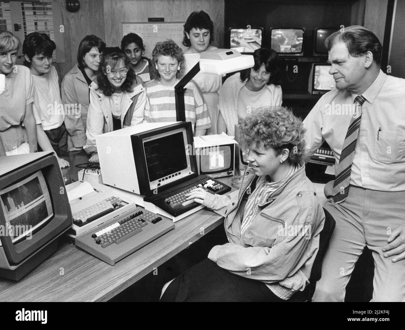 Job centre 1980s hi-res stock photography and images - Alamy