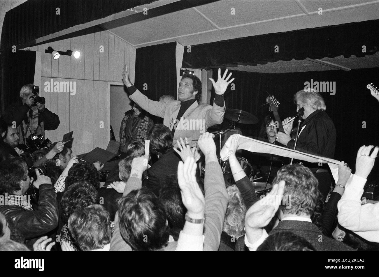 Tom Jones back home in Pontypridd, Wales. 2nd December 1987. Stock Photo