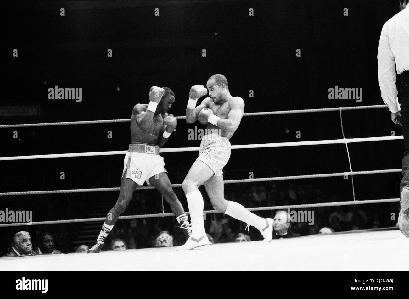 Welterweight boxing Black and White Stock Photos & Images - Page 3 - Alamy