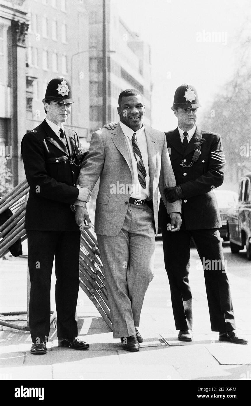 Mike Tyson in London to see Frank Bruno against James "Quick" Tillis