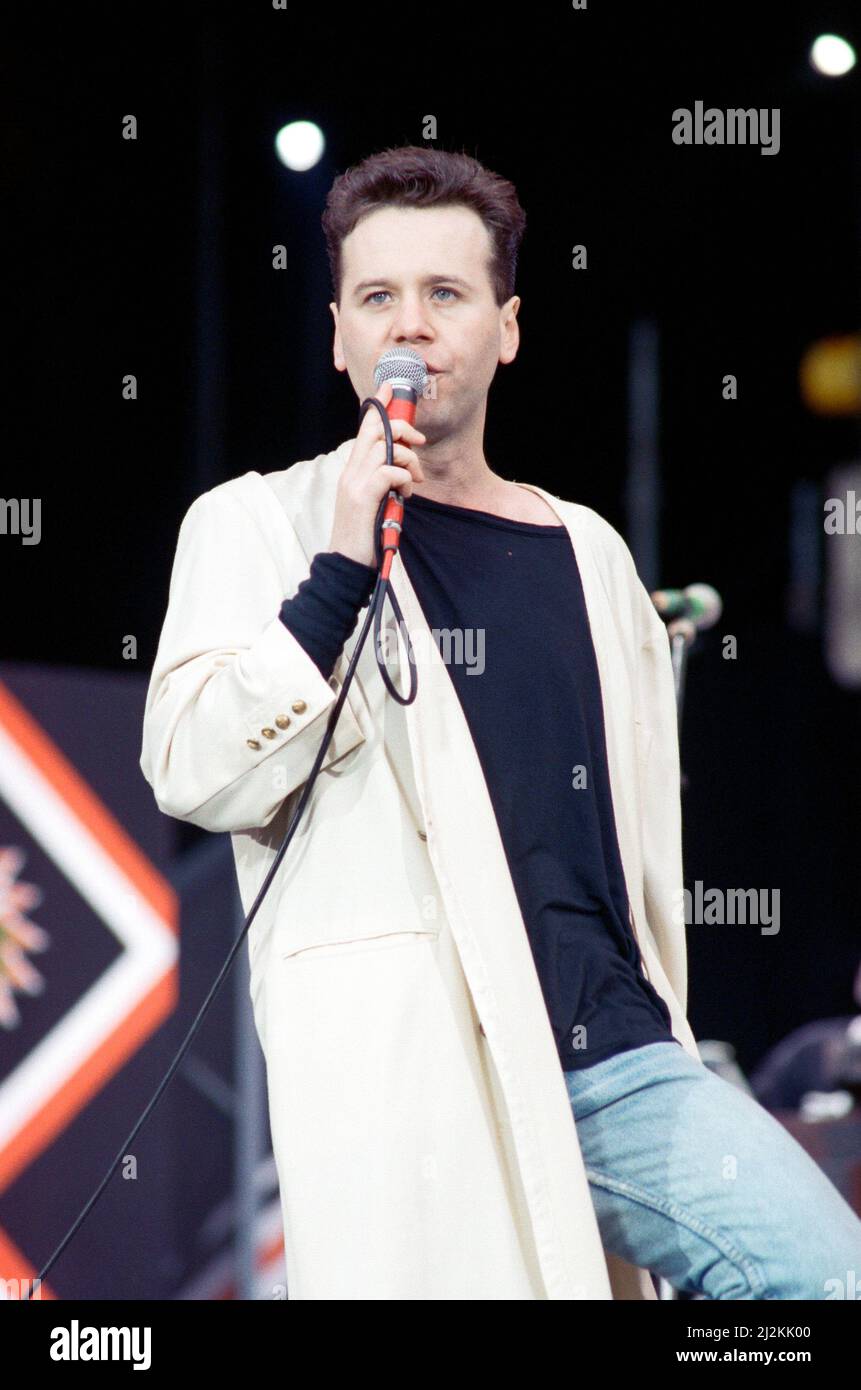 Jim Kerr, singer with the group Simple Minds, performing at the Nelson