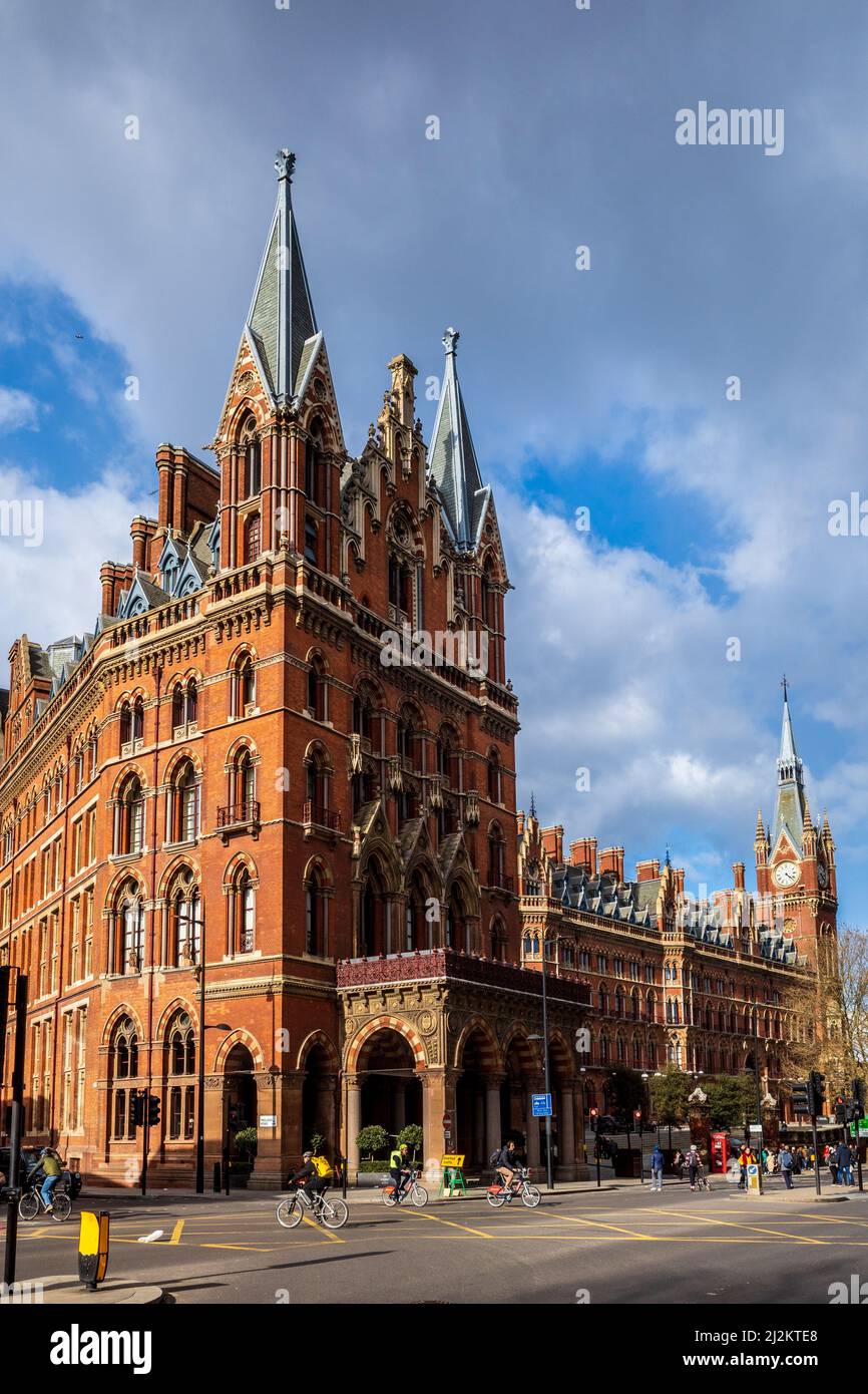 St Pancras Station Hotel London - St Pancras Renaissance Hotel formerly the Midland Grand Hotel designed by George Gilbert Scott, opened 1873. Stock Photo
