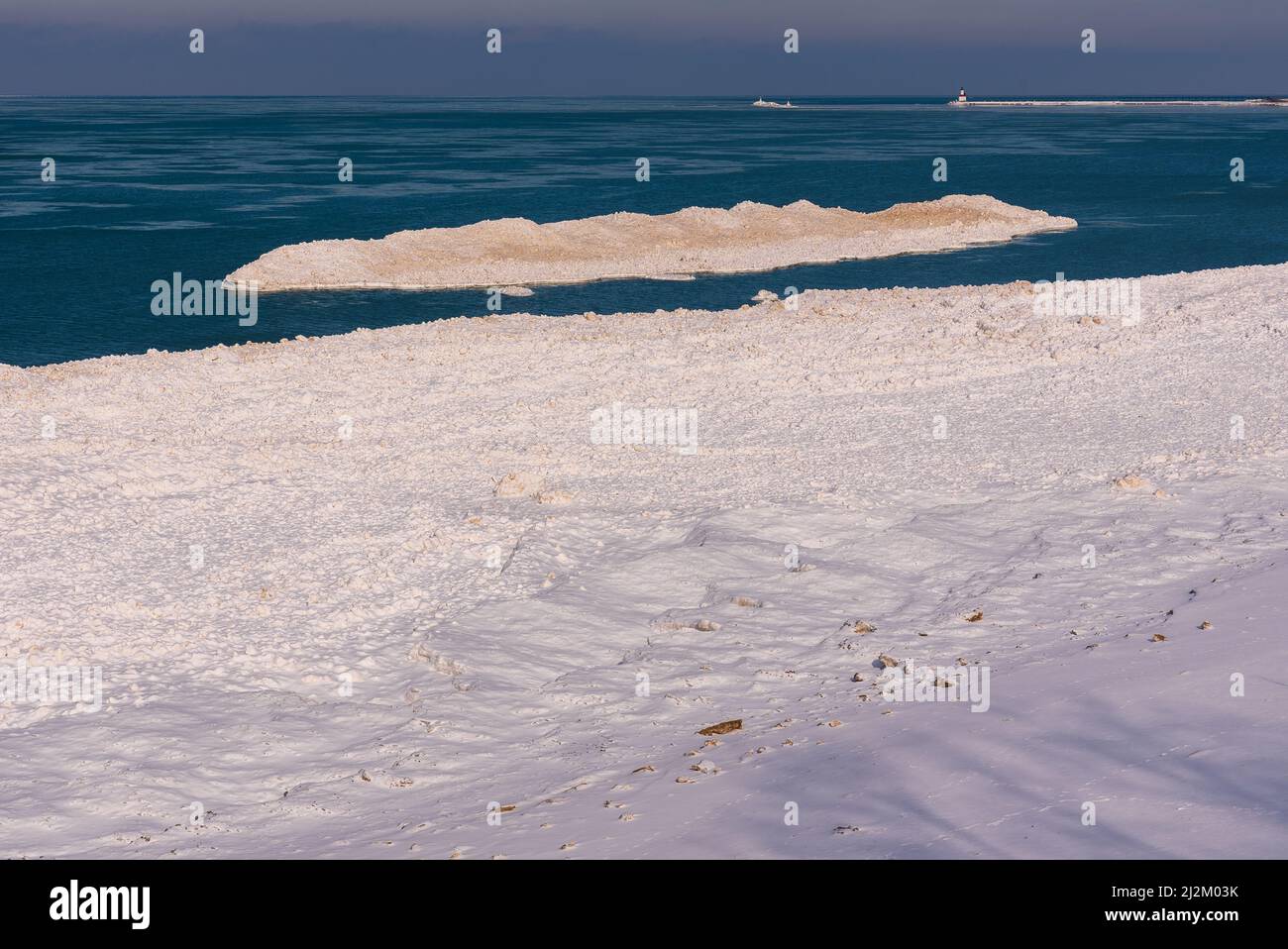 Indiana dunes in winter hi-res stock photography and images - Alamy