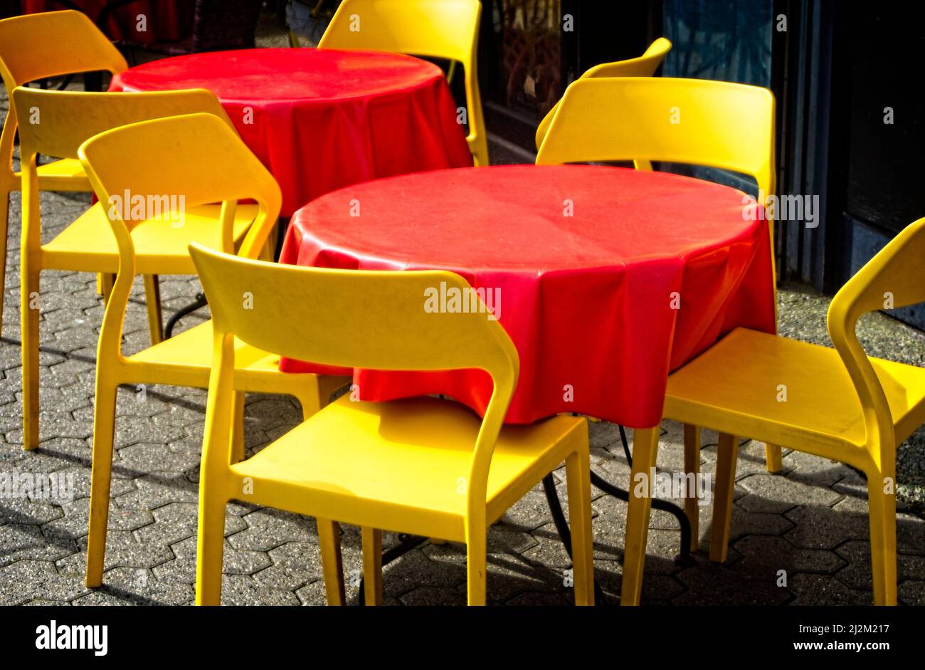 Plastic tables and chairs hi-res stock photography and images - Alamy