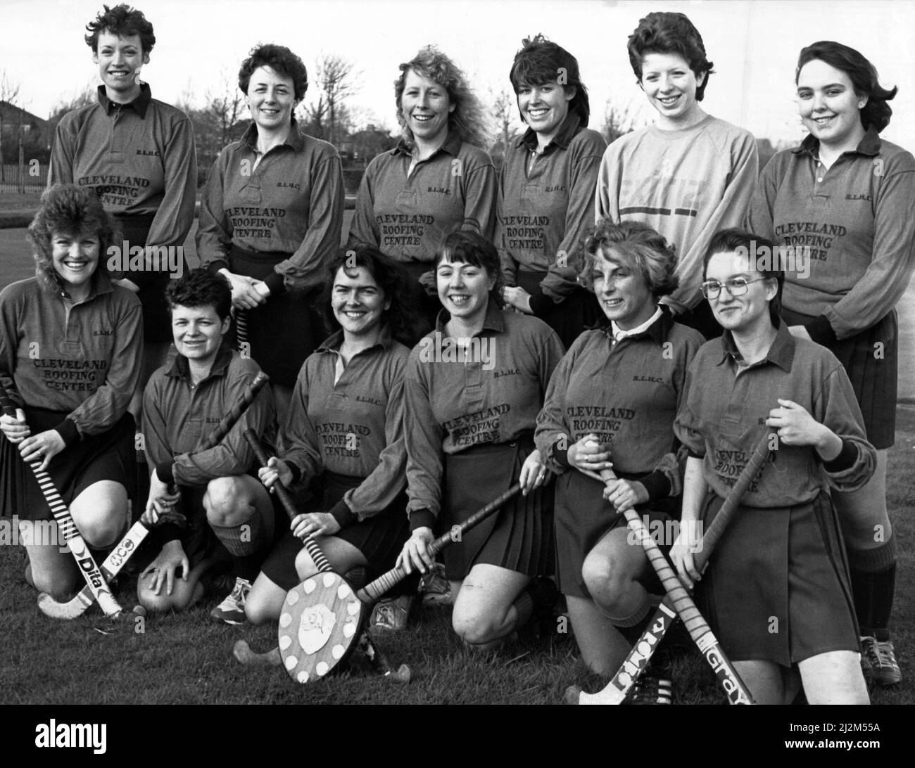 Roseberry Ladies hockey team have some silver wear to mark their 21st Annoversary after winning the Persimmon Homes League Rally at Malton. Back Row; Allison Robinson, Carol Brown, Sandie Elliott, Philipa Sheffield, Joanne Leslie, Alison Bailey. Front Row; Val Hempston, Jill Instone, Belinda Lazenby, Liz Crompton, Melanie Hide, Julie Duncan. 13th March 1989. Stock Photo