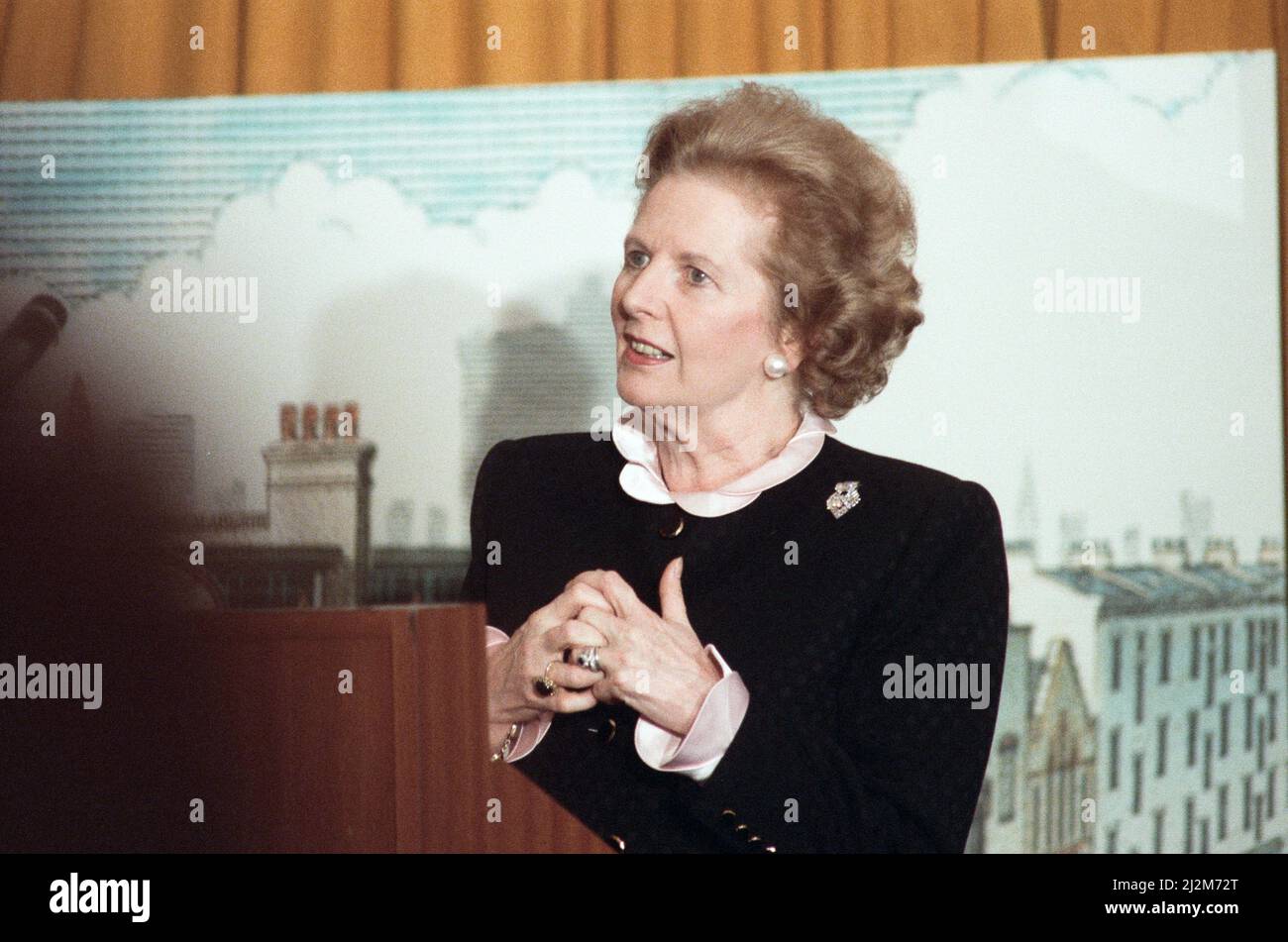 Margaret thatcher 1989 hires stock photography and images Alamy