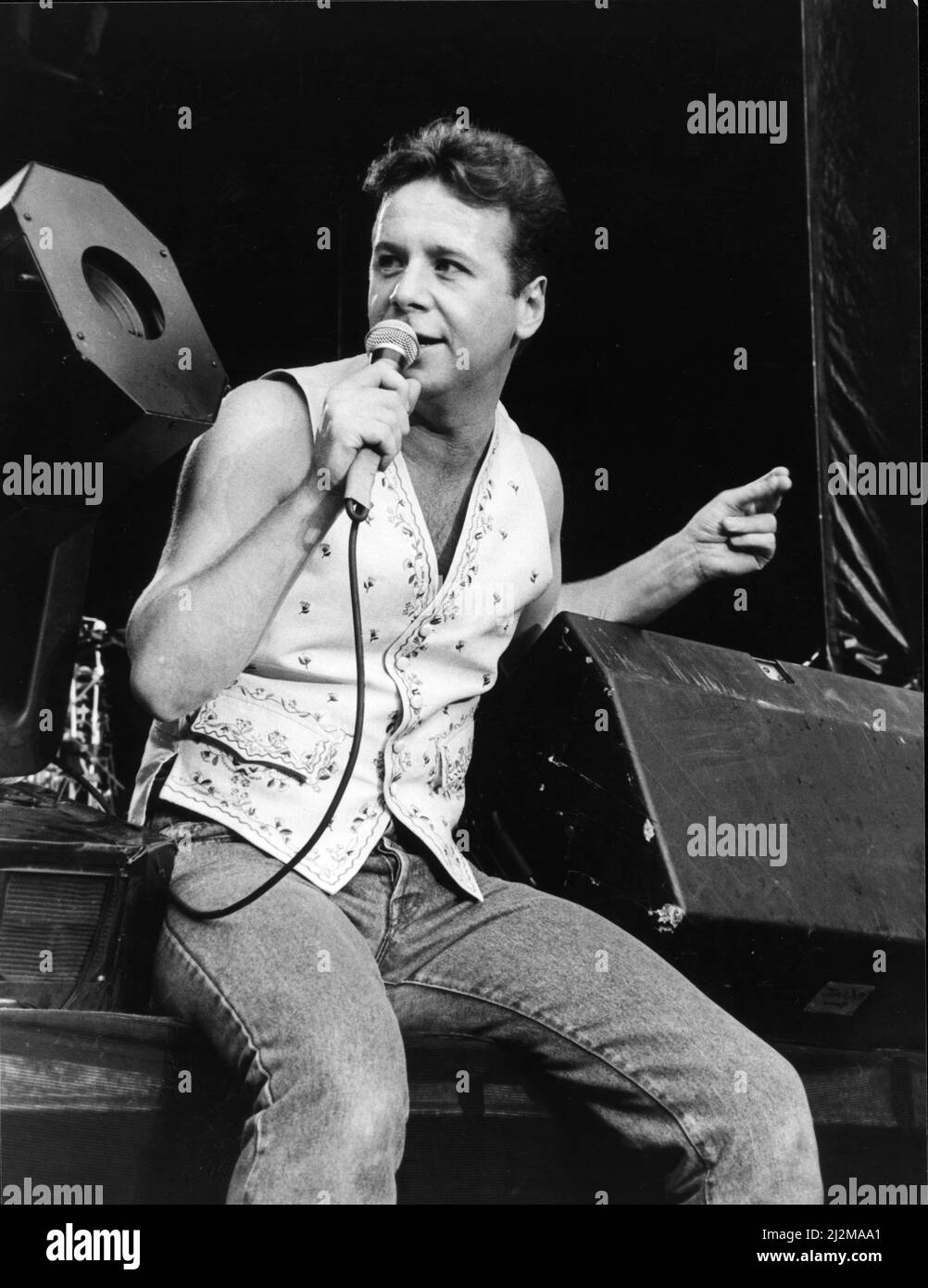 Simple minds 1989 hi-res stock photography and images - Alamy