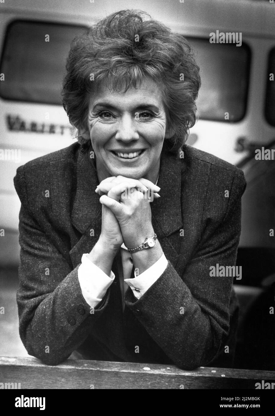 Actress Sue Johnston, 9th October 1989 Stock Photo Alamy