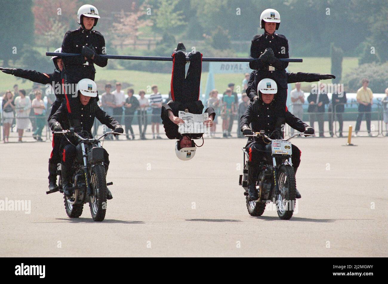 Royal Signals White Helmet Motorcycle Display Team. May 1990 Stock Photo -  Alamy