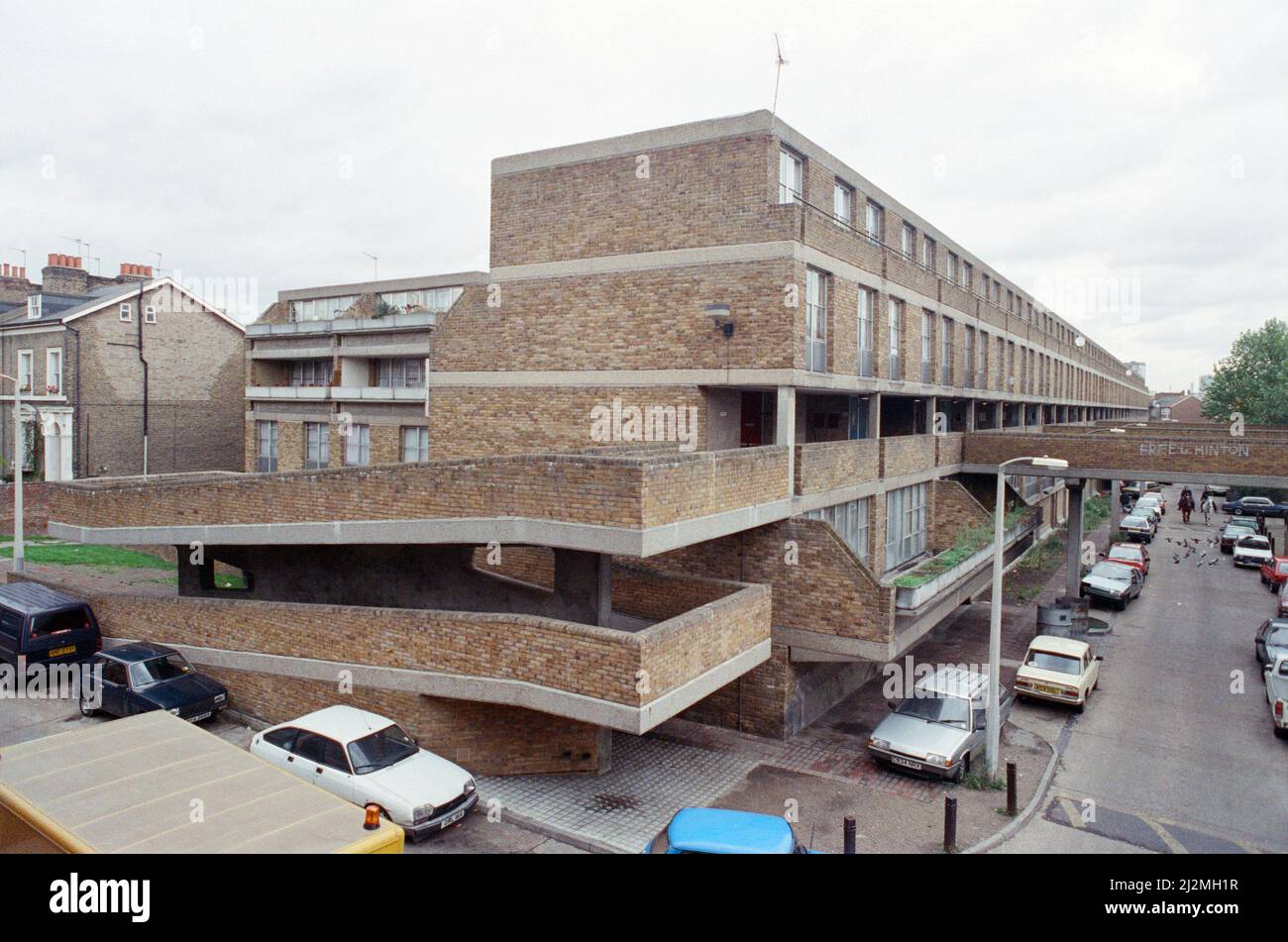 General views of Southwyck House Housing Estate aka Barrier Block, on the  Somerleyton Estate in Brixton, London. 31st October 1991 Stock Photo - Alamy