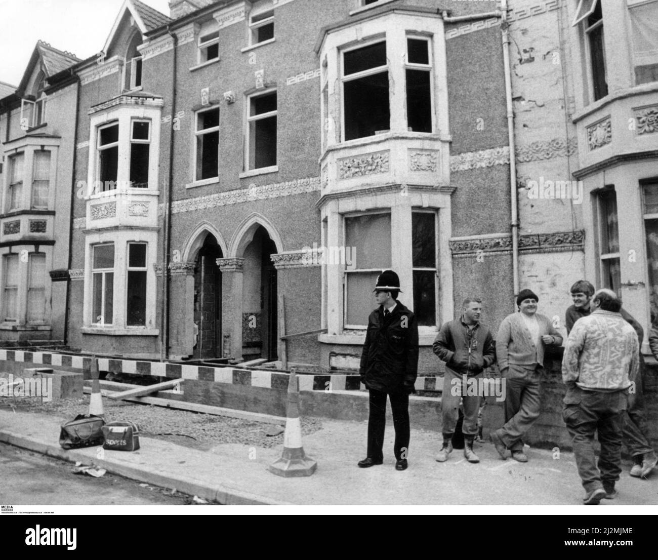 Karen Price Murder - The decomposed body of a young woman was found by workers in the back yard of a house in Fitzhamon Embankment, Cardiff. Police announce the remains are believed to be those of Karen Price. Pictured is the front of the house. December 1989. The case of a man who has spent more than 23 years in prison for the murder of a 15-year-old girl in Cardiff has been referred back to the Court of Appeal following an investigation by the Criminal Cases Review Commission. The CCRC says there is a 'real possibility' that the conviction of Alan Charlton for murdering Karen Price could be Stock Photo