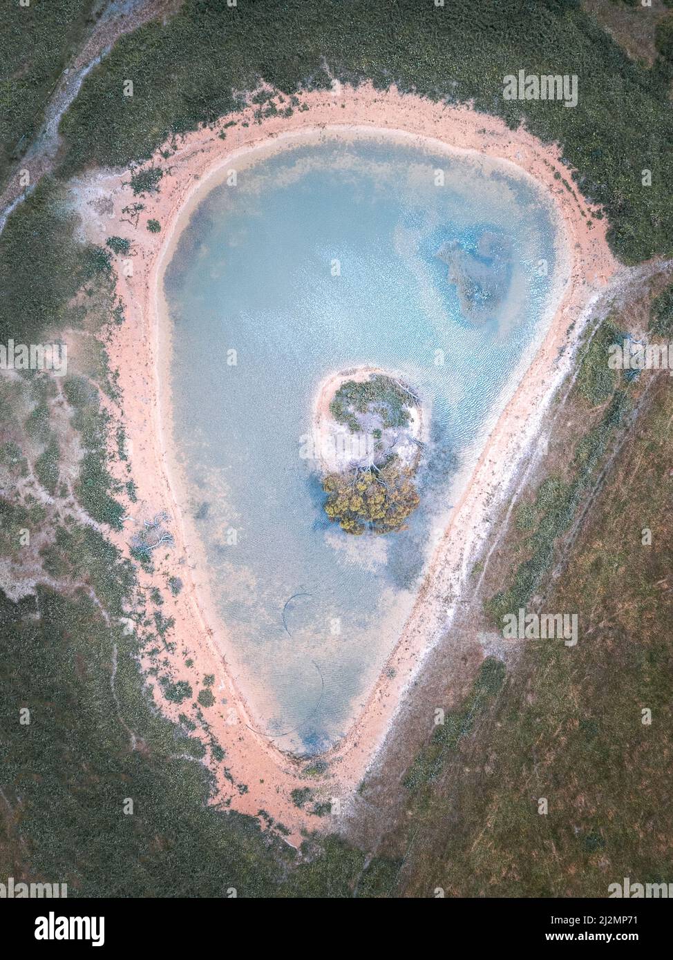 Lake drone shots hi-res stock photography and images - Alamy