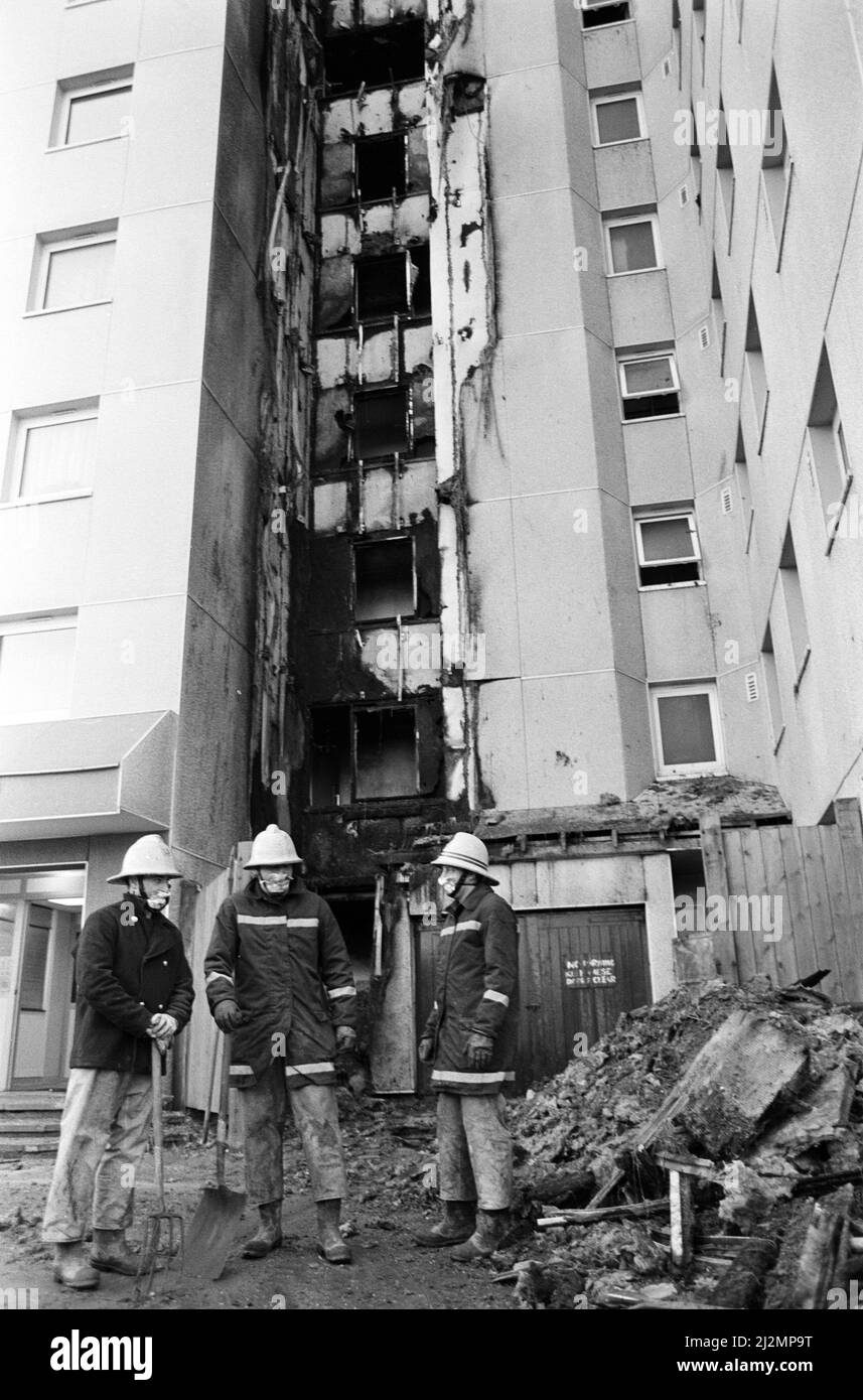 Cladding fire Black and White Stock Photos & Images Alamy