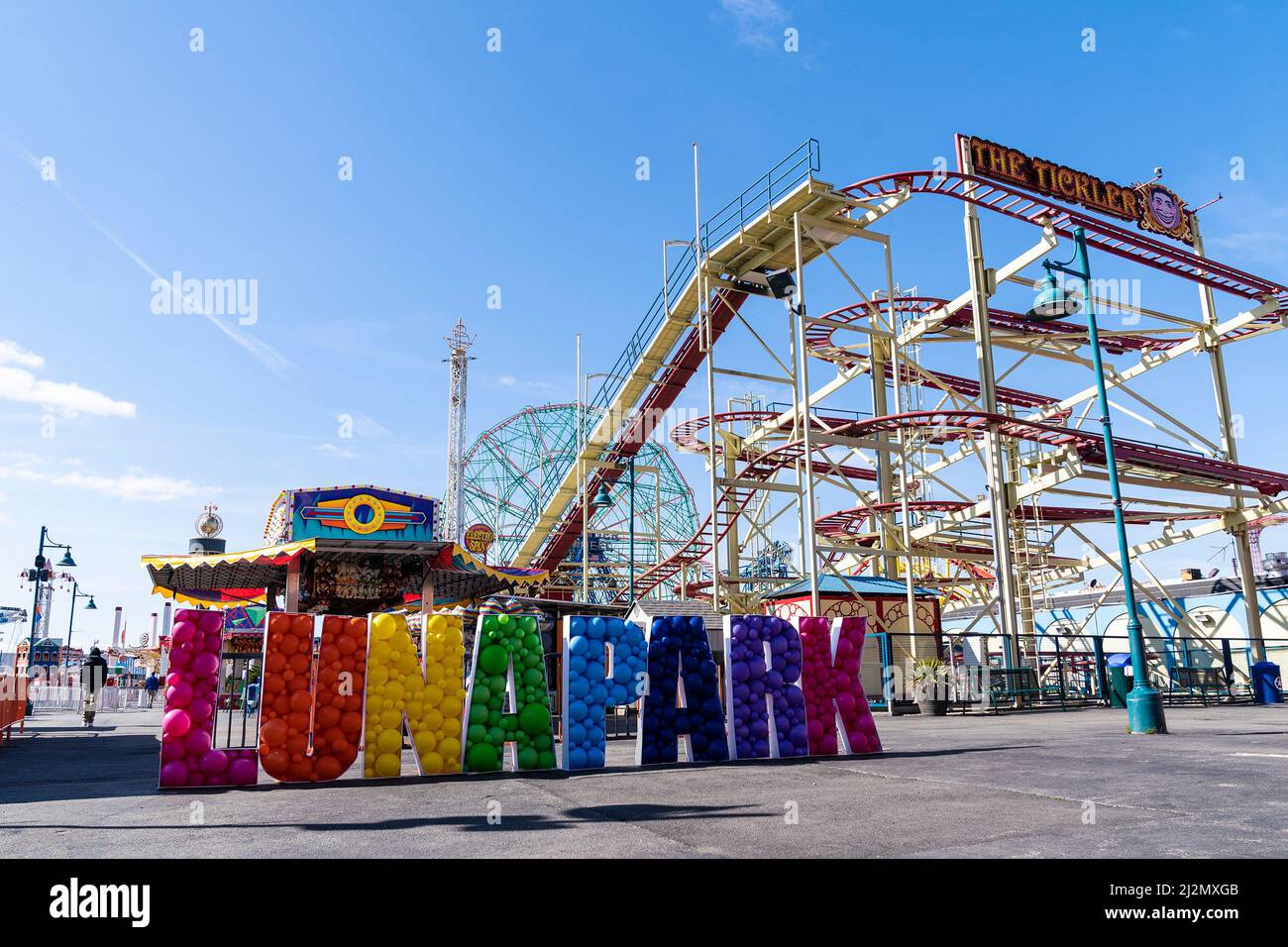 new-york-new-york-usa-2nd-apr-2022-atmosphere-during-season