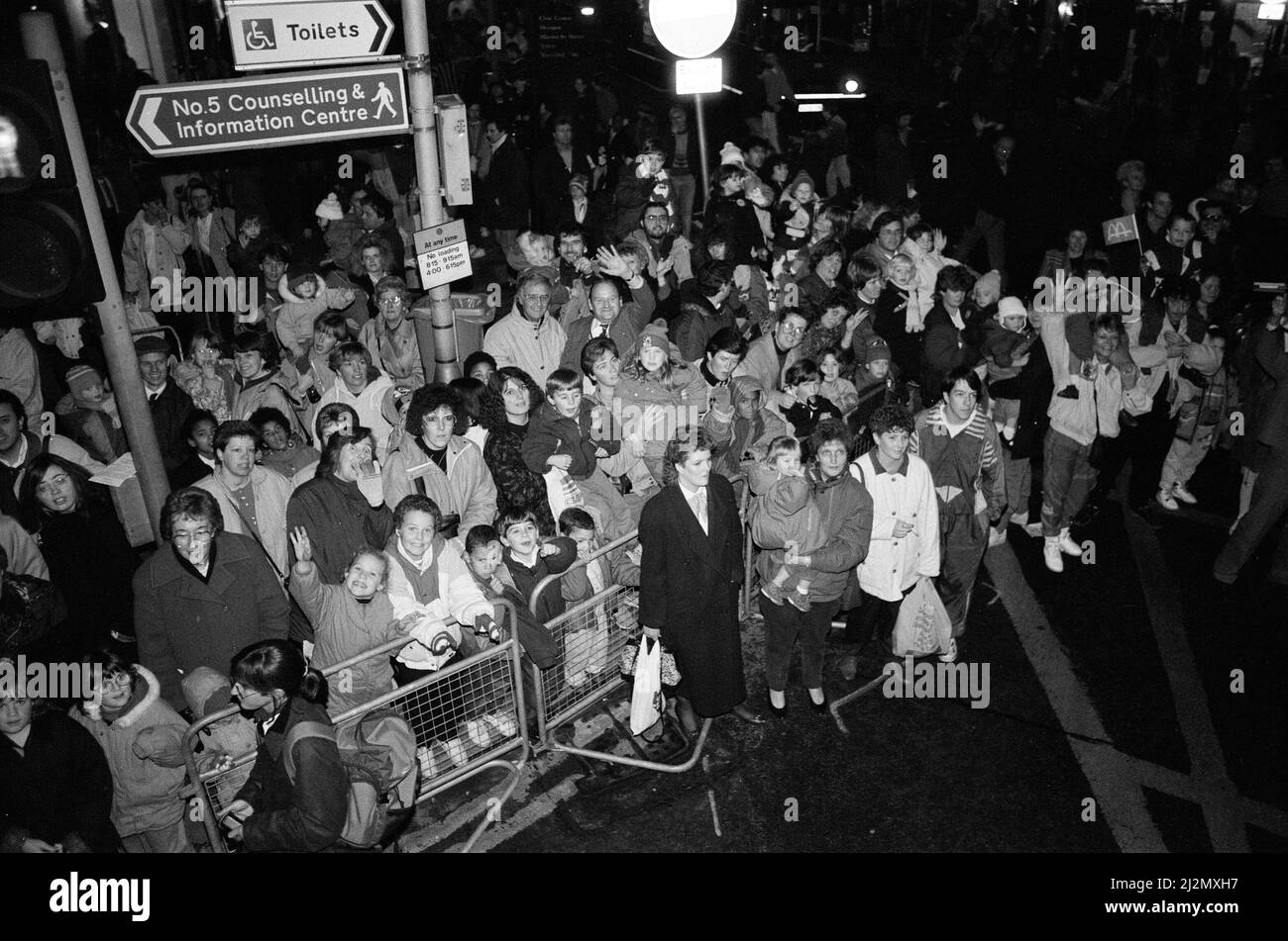 Christmas light switch on at Broad Street Mall, Reading. 21st November 1991. Stock Photo