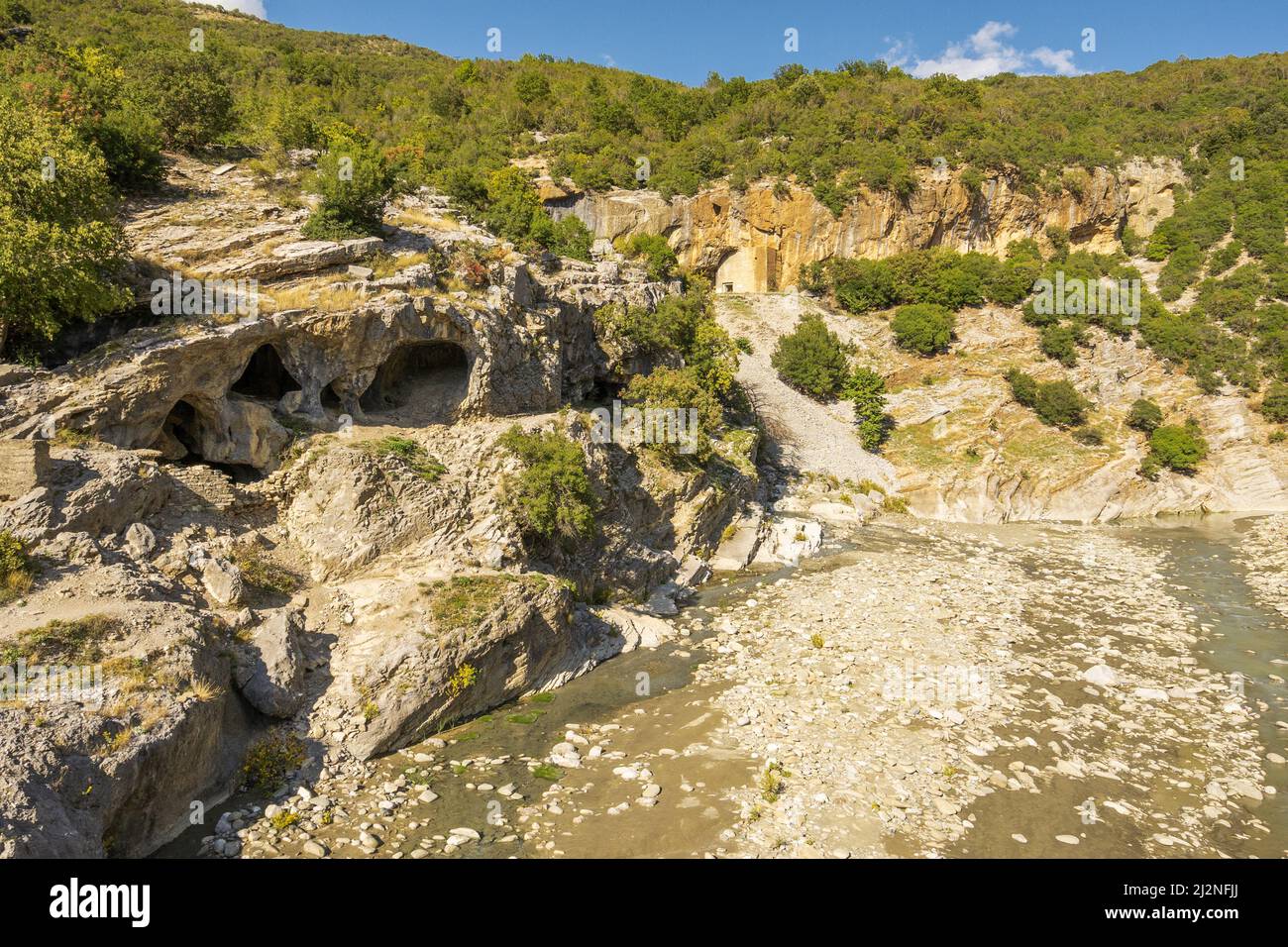 Holiday goers relax and go swimming in the thermal baths in Benje Stock ...