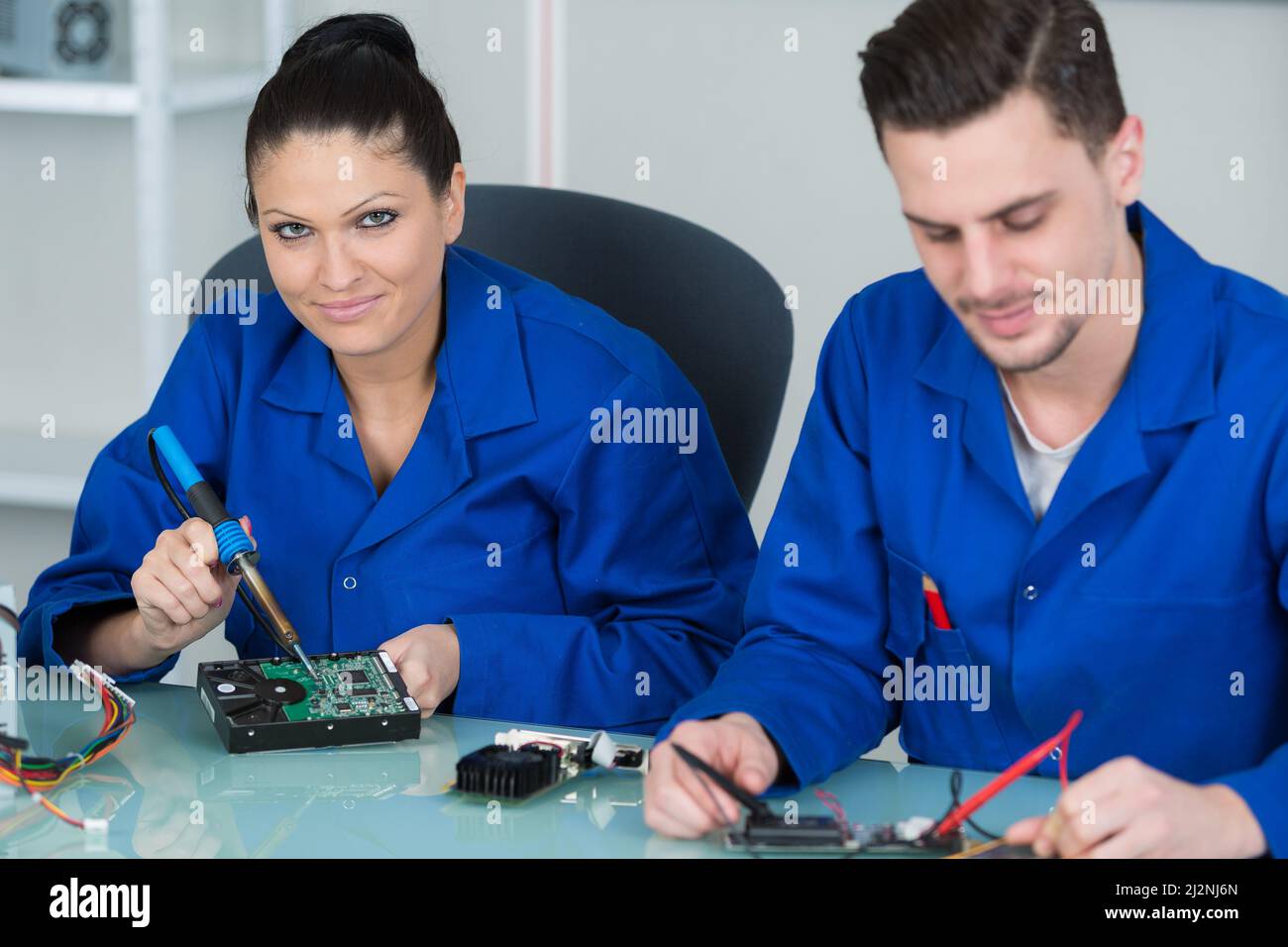 the electronic students soldering components Stock Photo Alamy