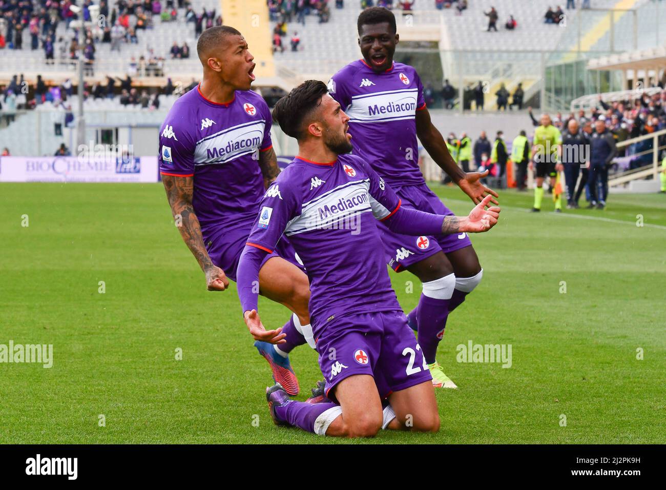 Florence, Italy. 03rd Apr, 2022. Nicolas Gonzalez (ACF Fiorentina)  celebrates after scoring a goal during ACF Fiorentina vs Empoli FC, italian  soccer Serie A match in Florence, Italy, April 03 2022 Credit