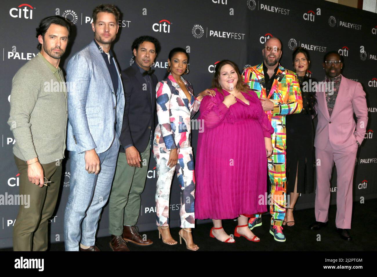 LOS ANGELES - APR 2:  Milo Ventimiglia, Justin Hartley, Jon Huertas, Susan Kelechi Watson, Chrissy Metz, Chris Sullivan, Mandy Moore, Sterling K. Brown at the PaleyFEST - This is Us at Dolby Theater on April 2, 2022  in Los Angeles, CA Stock Photo