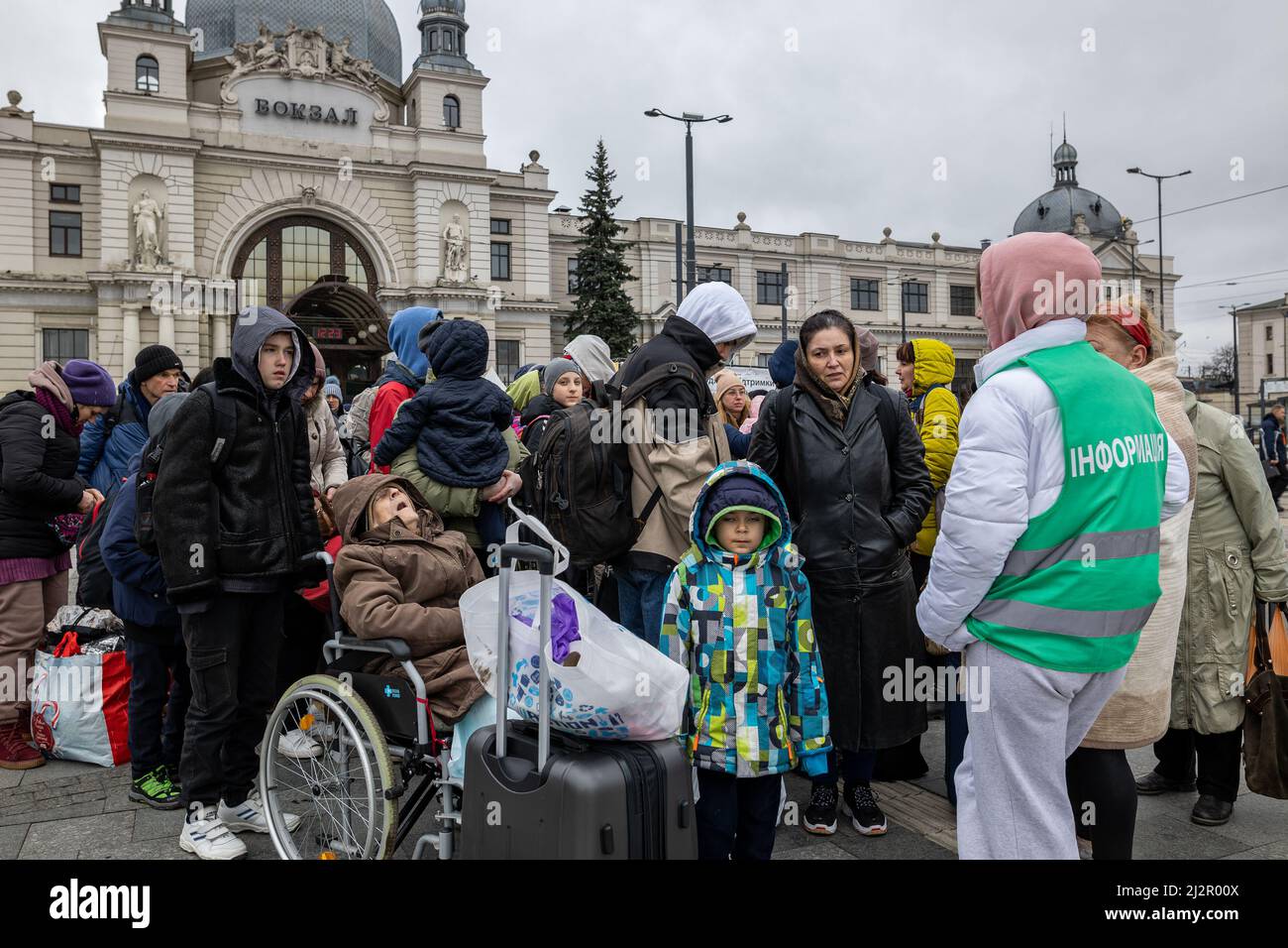 Evacuation train ukraine hires stock photography and images Alamy