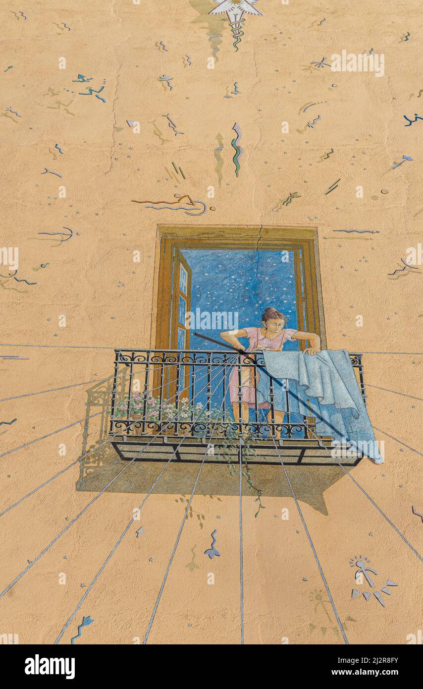 Trompe l'oeil mural art- Sundial of the Casa de la Vela by Ángel Aragonés, 1996. Calle Sombrerete. Madrid Stock Photo