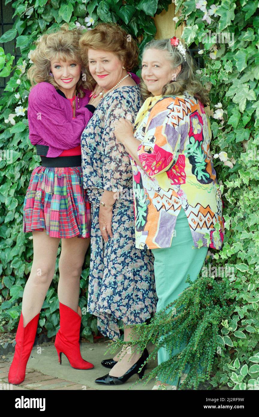 Photocall for new BBC production 'Keeping up Appearances'. Mary Millar, Patricia Routledge and Judy Cornwell. 2nd August 1992. Stock Photo