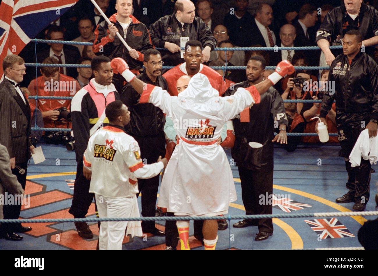 Lennox lewis donovan ruddock hi-res stock photography and images - Alamy