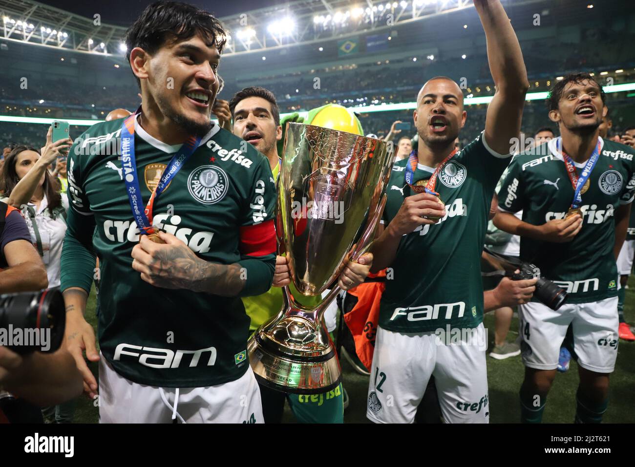 Palmeiras] Palmeiras beats São Paulo and are the 2022 Campeonato Paulista  winners : r/soccer
