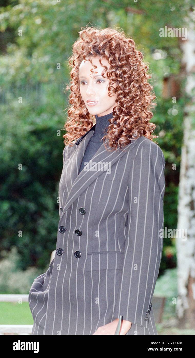 Iman, international model and actress in London to promote BBC2 special documentary, Somalia A Journey Home, about the plight of her people, devastated by civil war and famine, pictured in London, Sunday 18th October 1992. The film follows her first visit to her homeland for 20 years, when she fled the country with her family and father, a Somali diplomat who had been under house arrest for three years. Stock Photo
