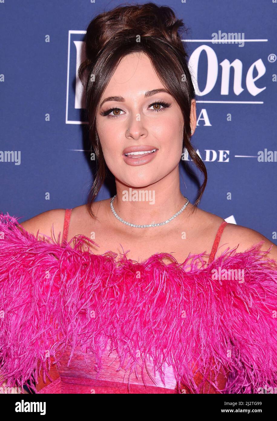 BEVERLY HILLS, CA - APRIL 02: Kacey Musgraves attends the 33rd Annual