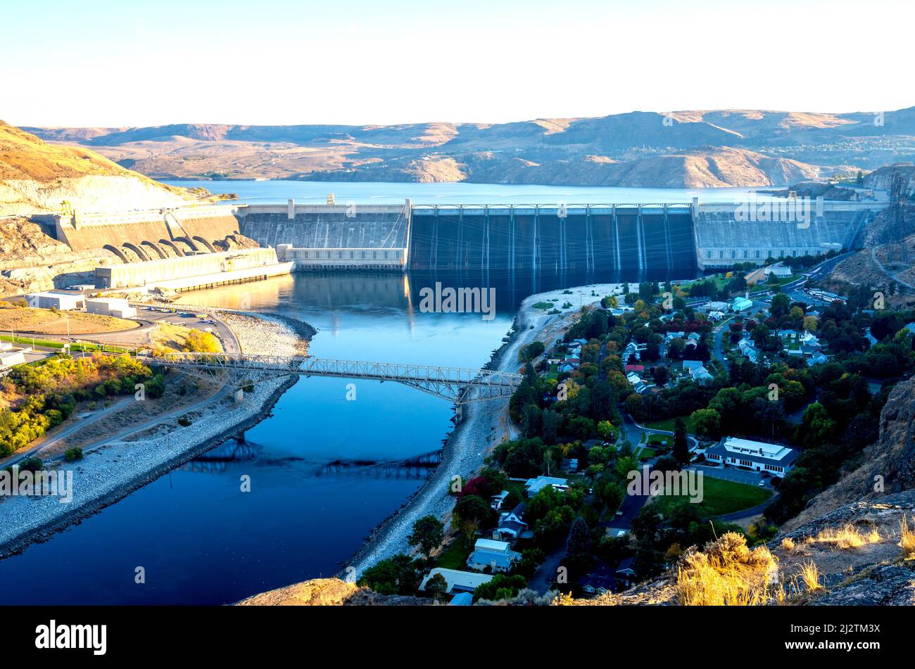 Grand Coulee Dam and Columbia River Stock Photo Alamy
