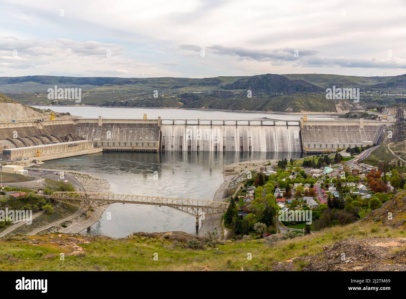 Grand Coulee Dam and Columbia River Stock Photo Alamy