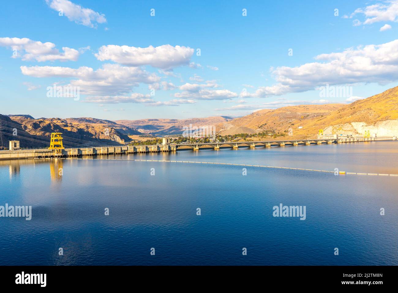 Grand Coulee Dam and Lake Columbia Stock Photo Alamy