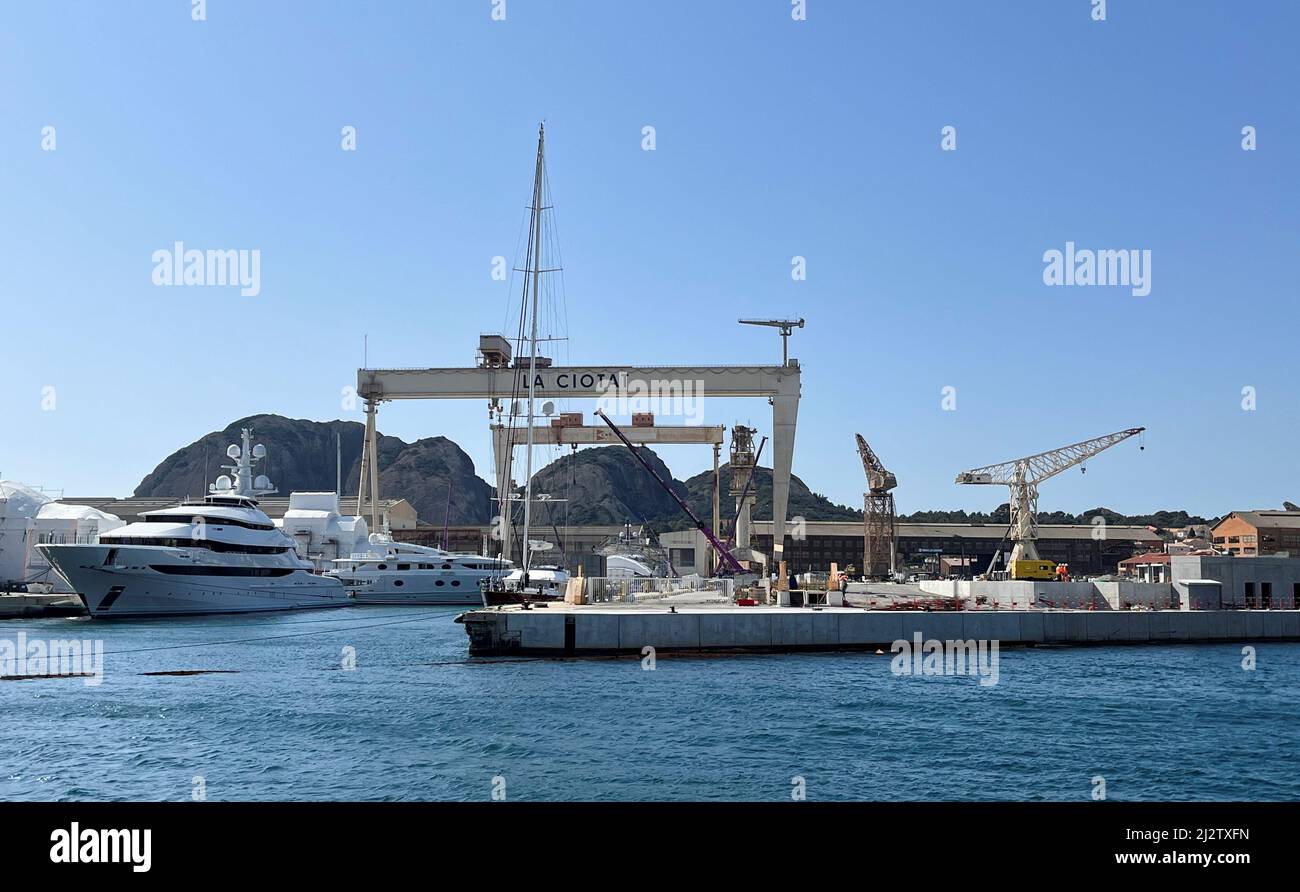 Superyacht 'Amore Vero', said to be owned by Rosneft boss, is seen at La Ciotat Port near Marseille city, France, March 22, 2022. Picture taken March 22, 2022. REUTERS/Layli Foroudi Stock Photo