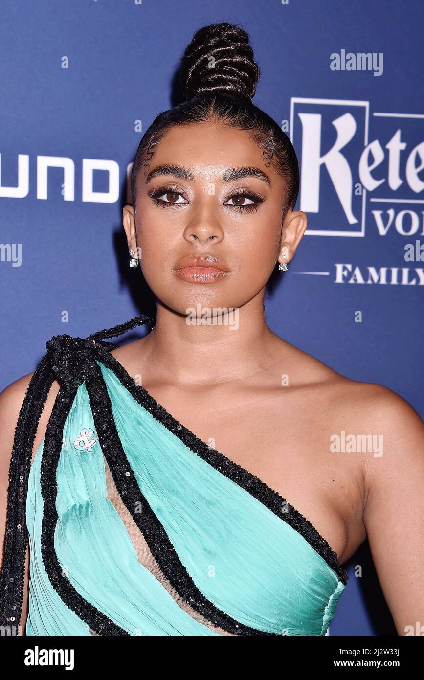 BEVERLY HILLS, CA - APRIL 02: Alycia Pascual-Peña attends the 33rd