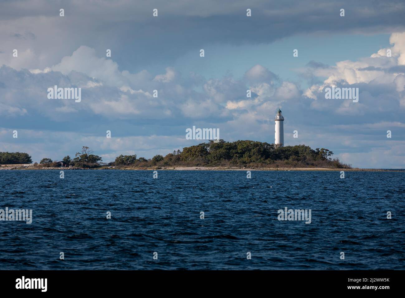 Leuchtturm Lange Erik im Norden der Insel Öland im Osten von Schweden bei Sonne Stock Photo